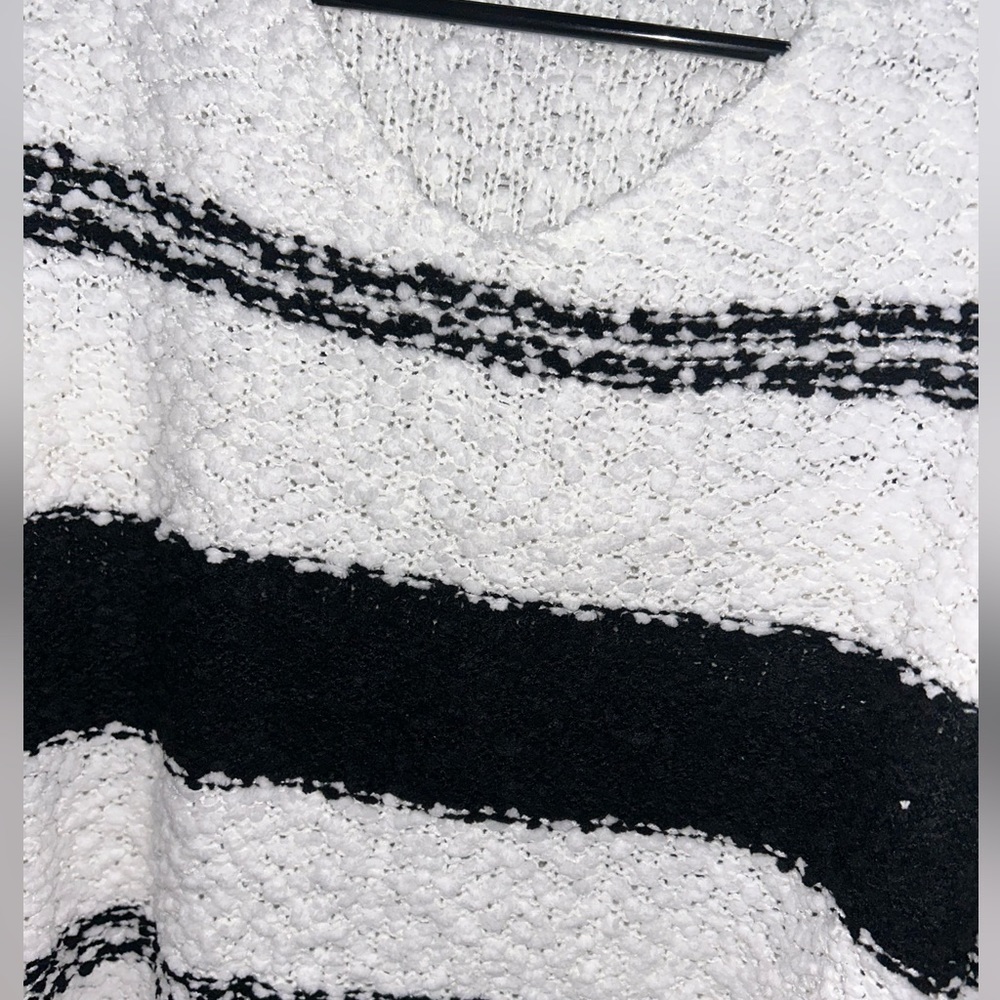 Black and White V-Neck Striped Oversized Knit Sweater - Picture 3 of 5